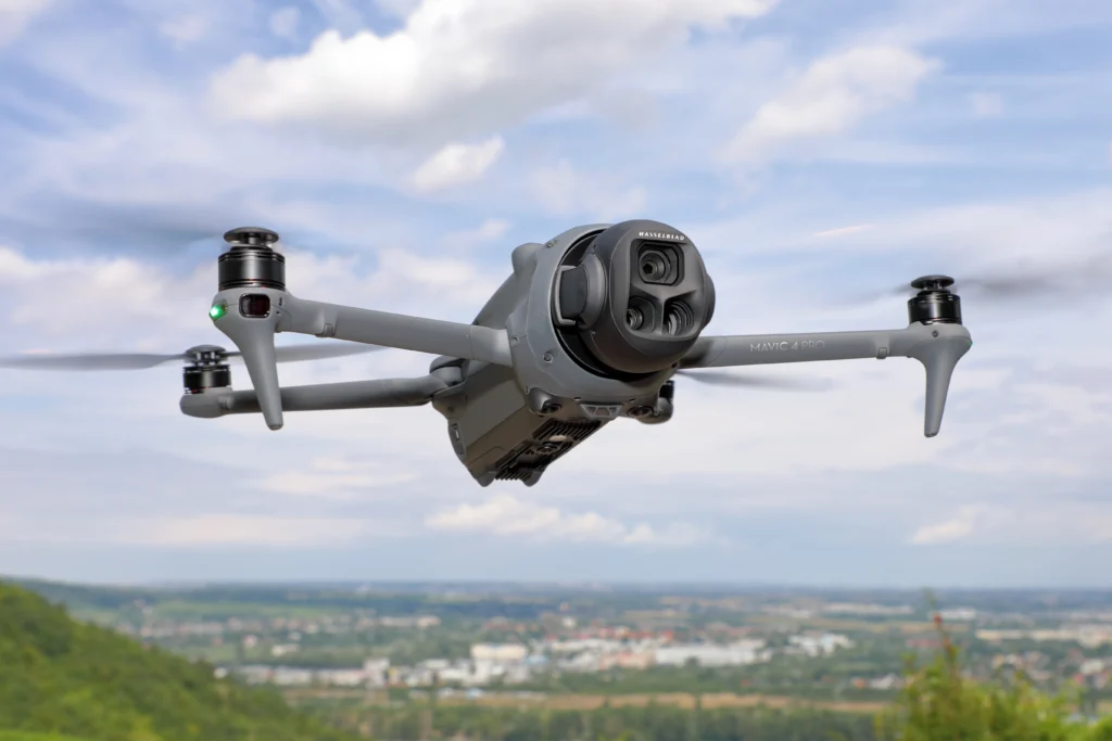 רחפן DJI Mavic 4 Pro